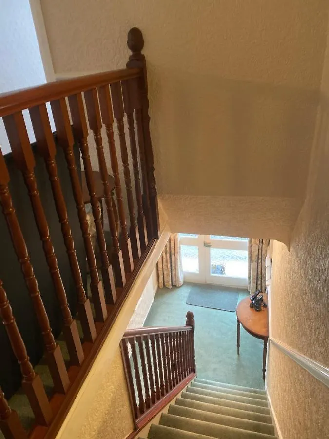Bexleyhealth Town Center 5 Bedroom Luxurious Home Bexleyheath 0*,  United Kingdom